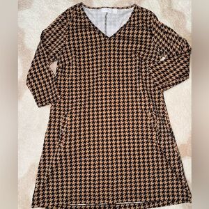 New York & Company Black and Tan Houndstooth Dress